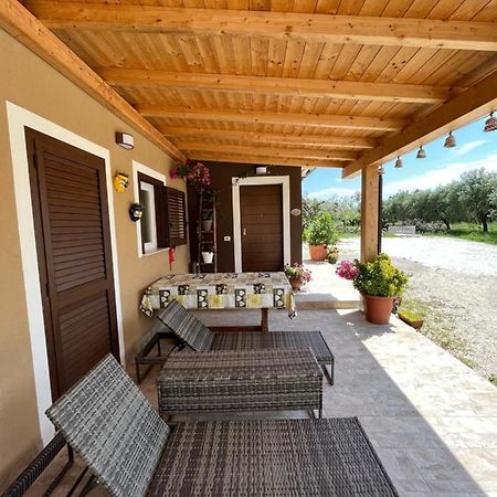 Il Casale Del Nonno Armando Vila Torrevecchia Teatina Exterior foto