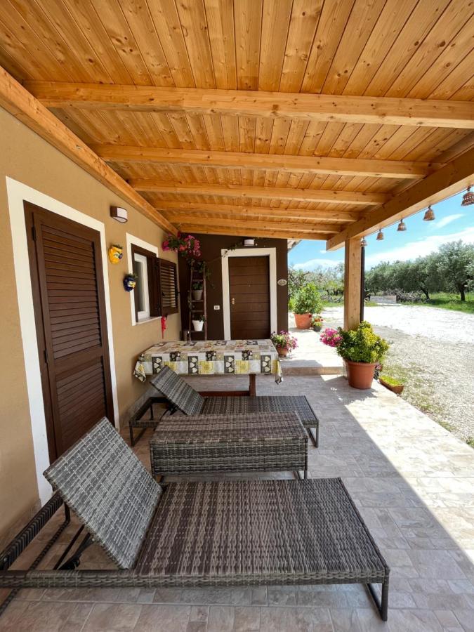 Il Casale Del Nonno Armando Vila Torrevecchia Teatina Exterior foto